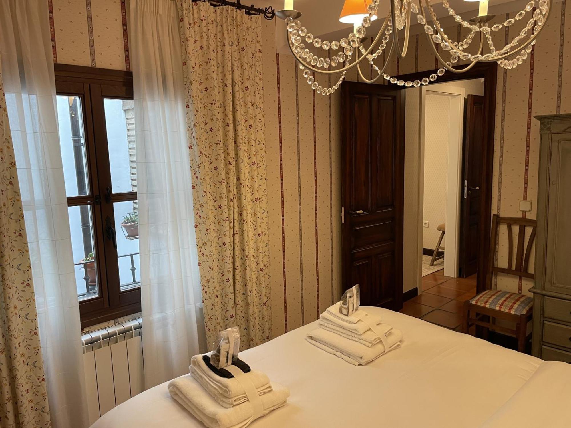 La Guardia The Manor House 게스트하우스 외부 사진