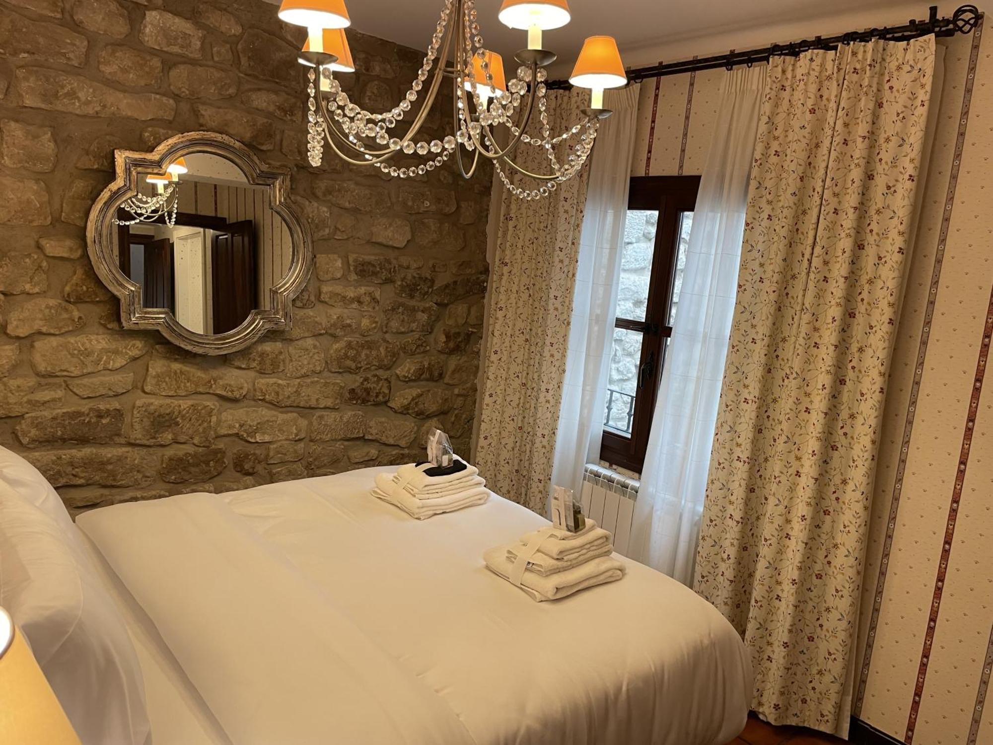 La Guardia The Manor House 게스트하우스 외부 사진
